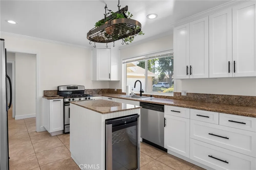 831 E Hoover Orange, CA 92867