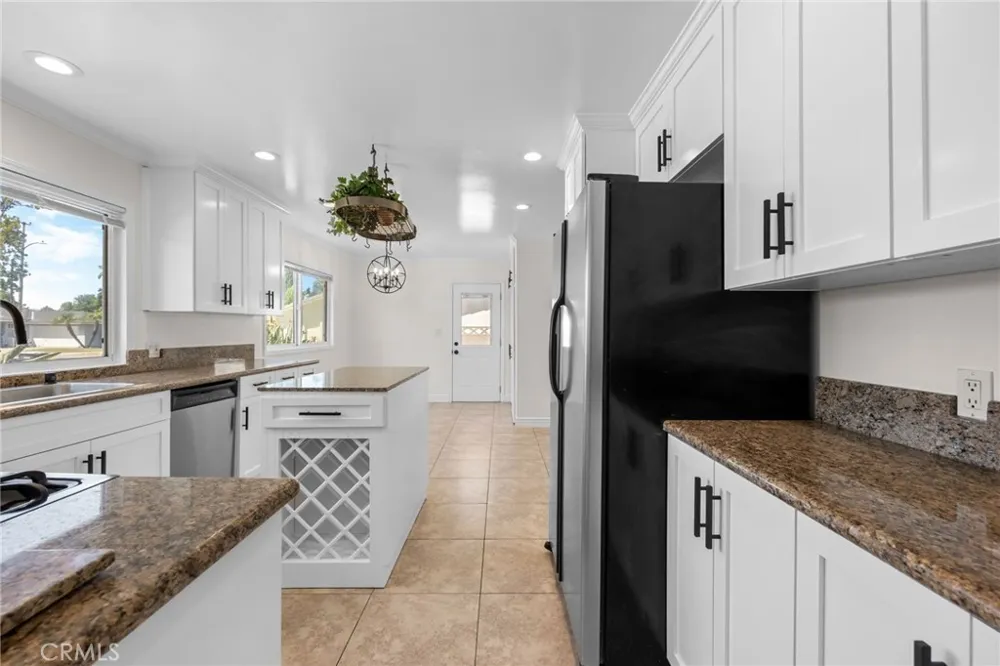 831 E Hoover Orange, CA 92867