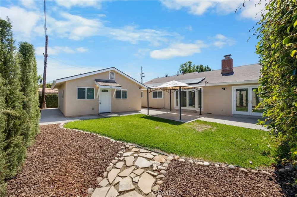 831 E Hoover Orange, CA 92867