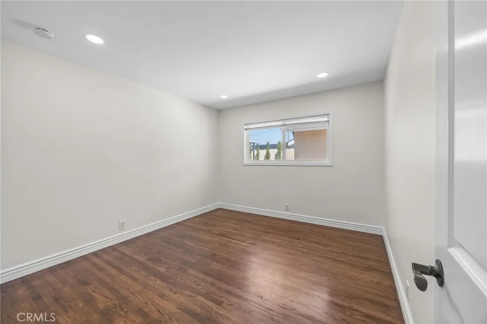 831 E Hoover Orange, CA 92867