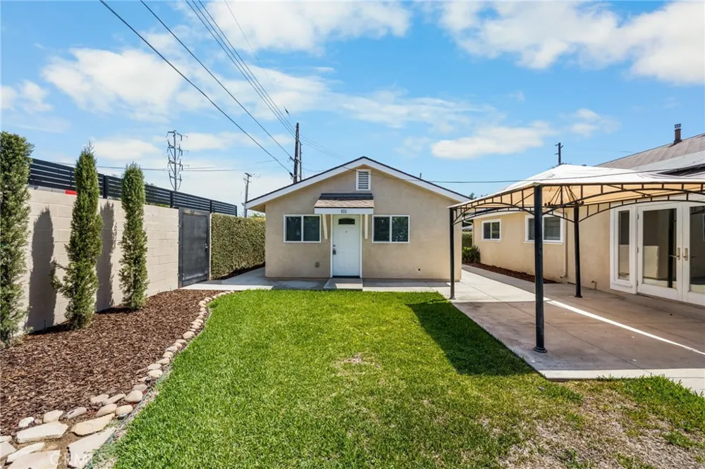 831 E Hoover Orange, CA 92867