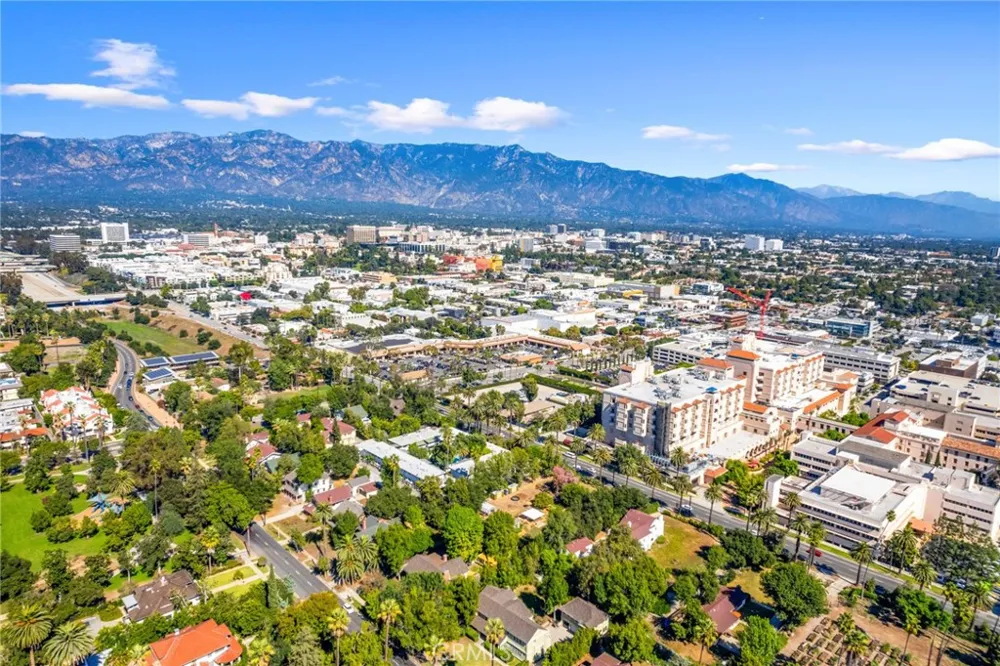 619 S Pasadena Avenue #3 Pasadena, CA 91105