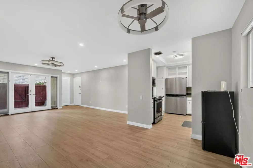 2418 Graham Avenue #2 Redondo Beach, CA 90278