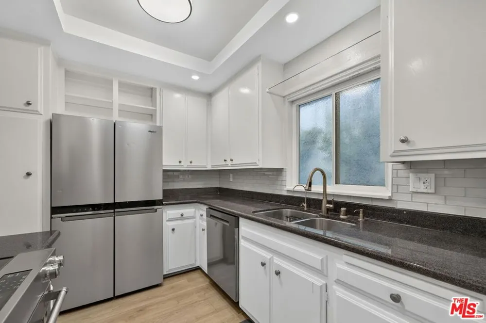 2418 Graham Avenue #2 Redondo Beach, CA 90278
