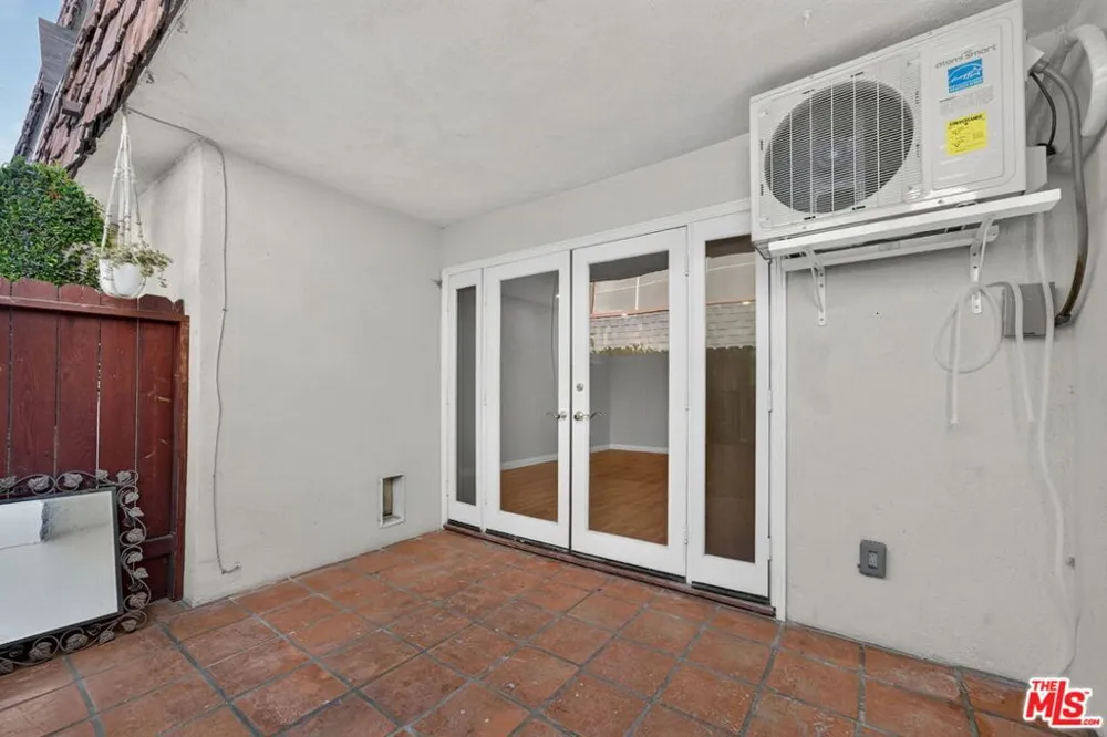 2418 Graham Avenue #2 Redondo Beach, CA 90278