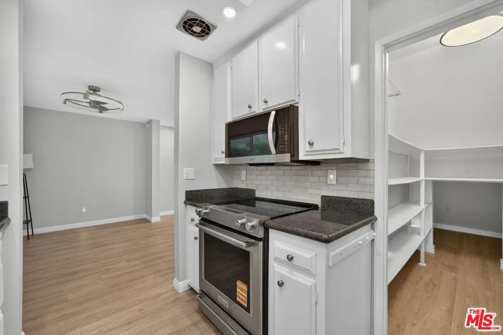 2418 Graham Avenue #2 Redondo Beach, CA 90278