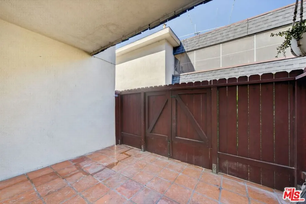 2418 Graham Avenue #2 Redondo Beach, CA 90278