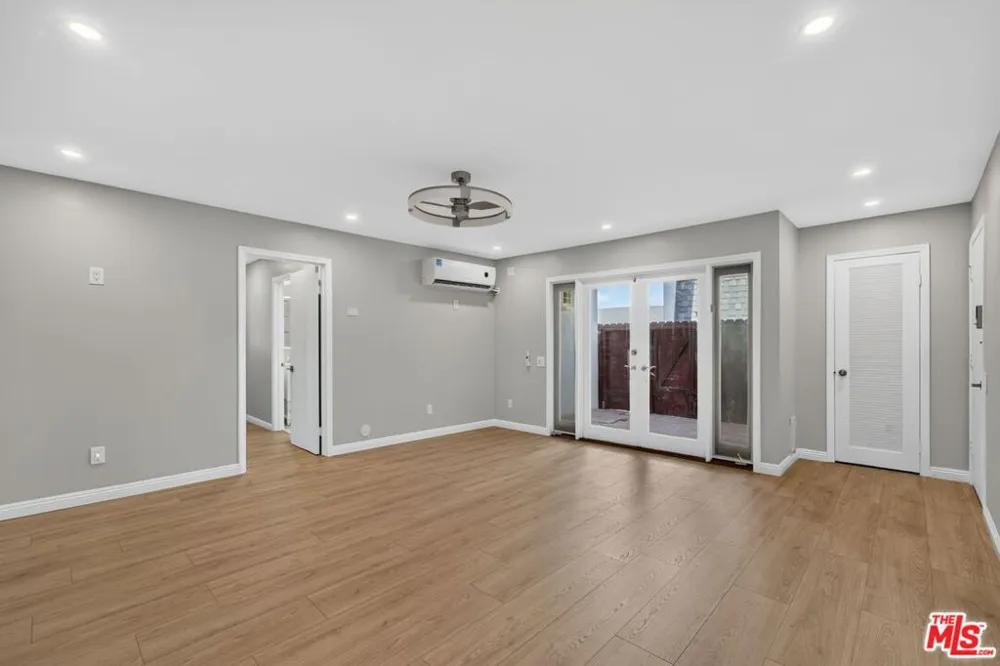 2418 Graham Avenue #2 Redondo Beach, CA 90278
