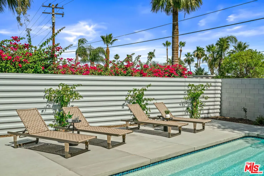 1979 E Alejo Road Palm Springs, CA 92262