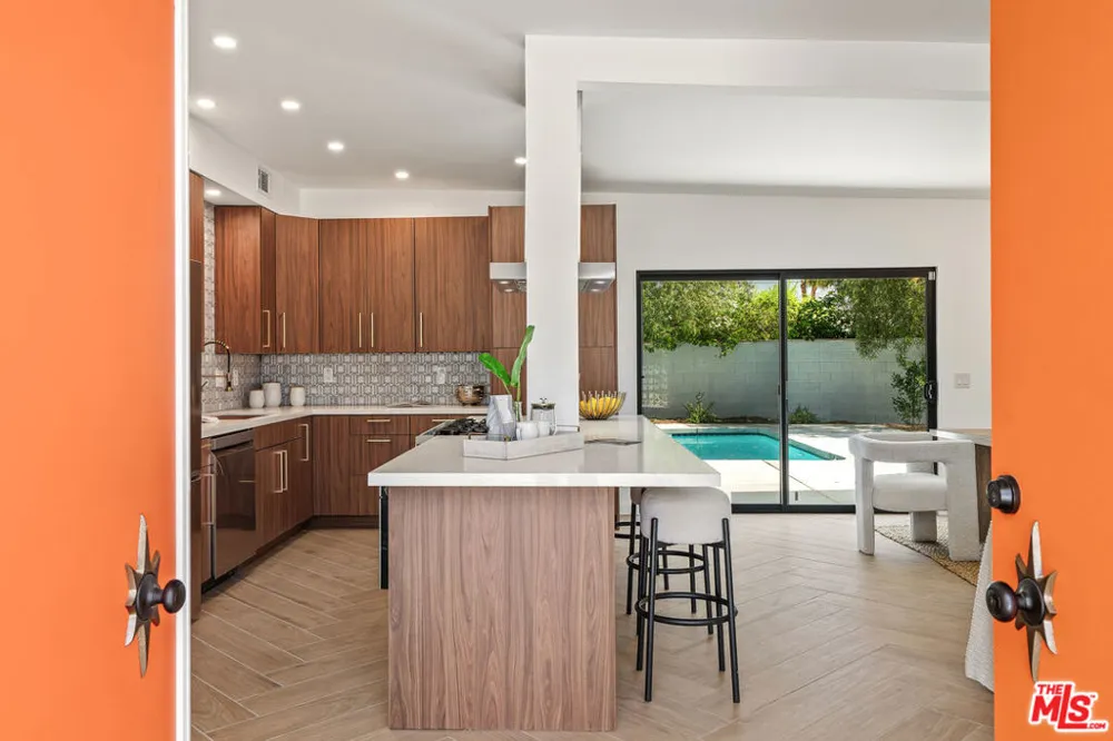 1979 E Alejo Road Palm Springs, CA 92262