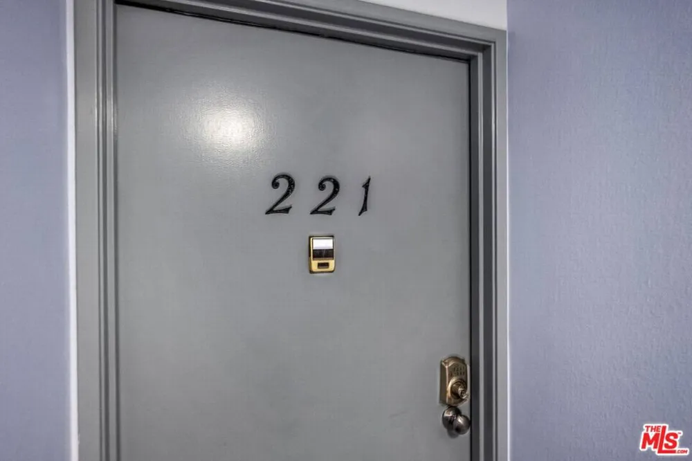 501 Palisades Drive #221 Pacific Palisades, CA 90272