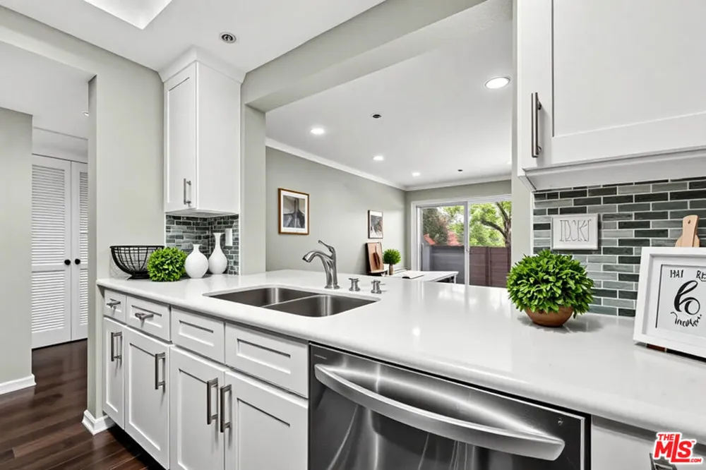 501 Palisades Drive #221 Pacific Palisades, CA 90272