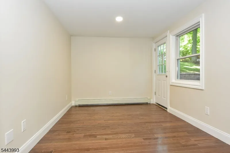 193 E Shore Trl Sparta, NJ 07871