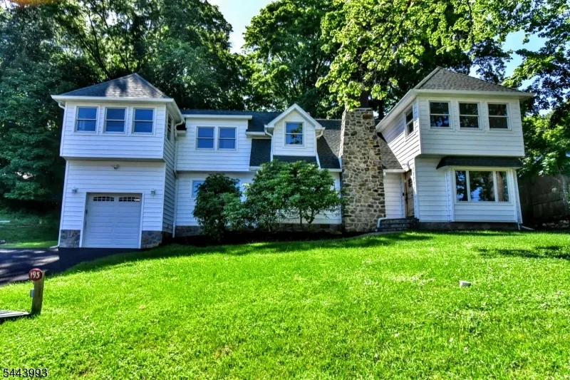193 E Shore Trl Sparta, NJ 07871