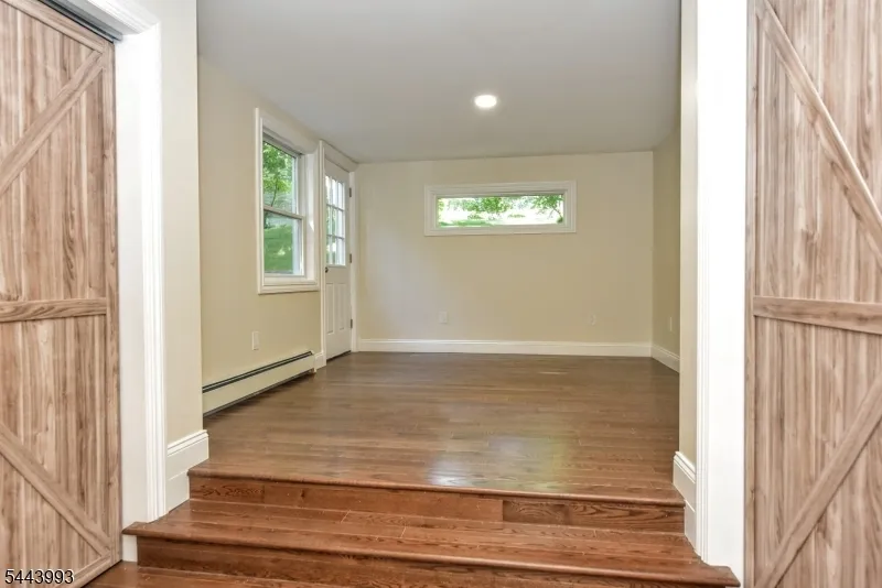 193 E Shore Trl Sparta, NJ 07871