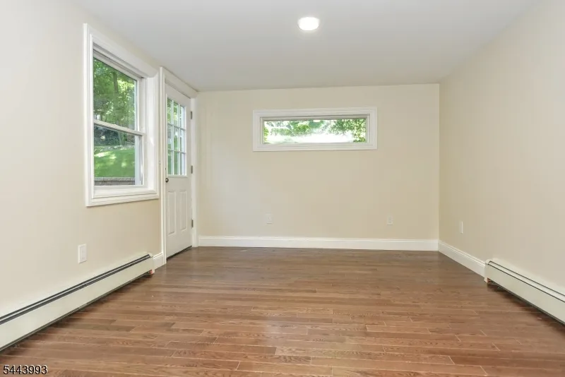 193 E Shore Trl Sparta, NJ 07871