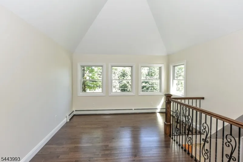193 E Shore Trl Sparta, NJ 07871