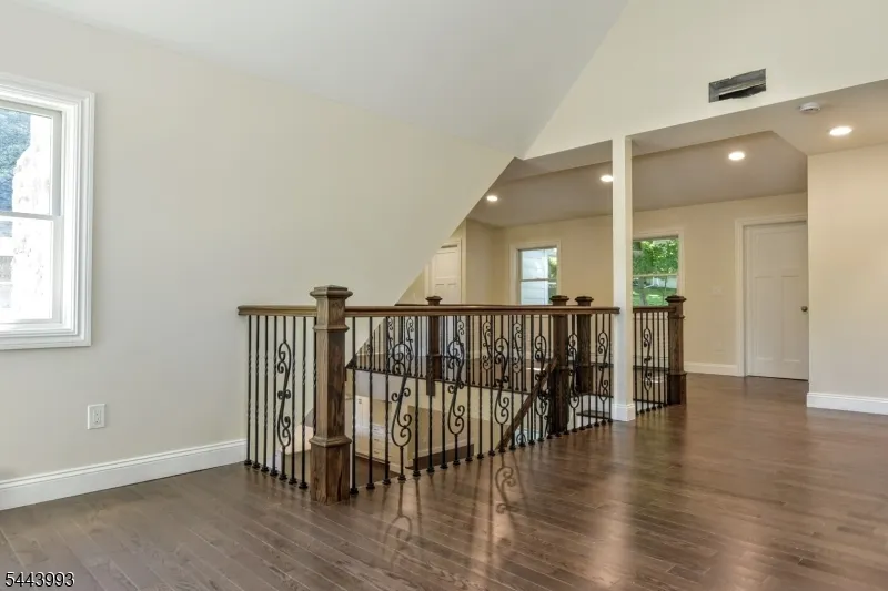 193 E Shore Trl Sparta, NJ 07871