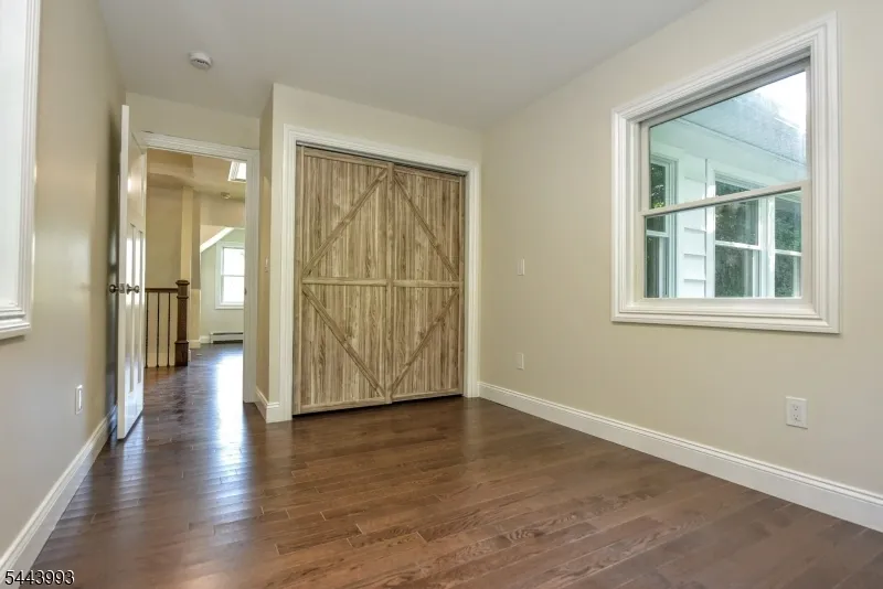 193 E Shore Trl Sparta, NJ 07871