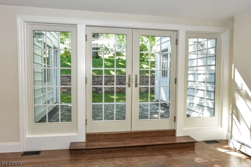 193 E Shore Trl Sparta, NJ 07871