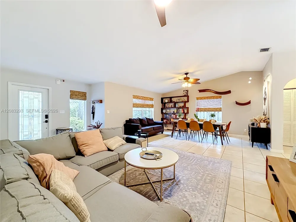 4271 NW 20th Ave Oakland Park, FL 33309