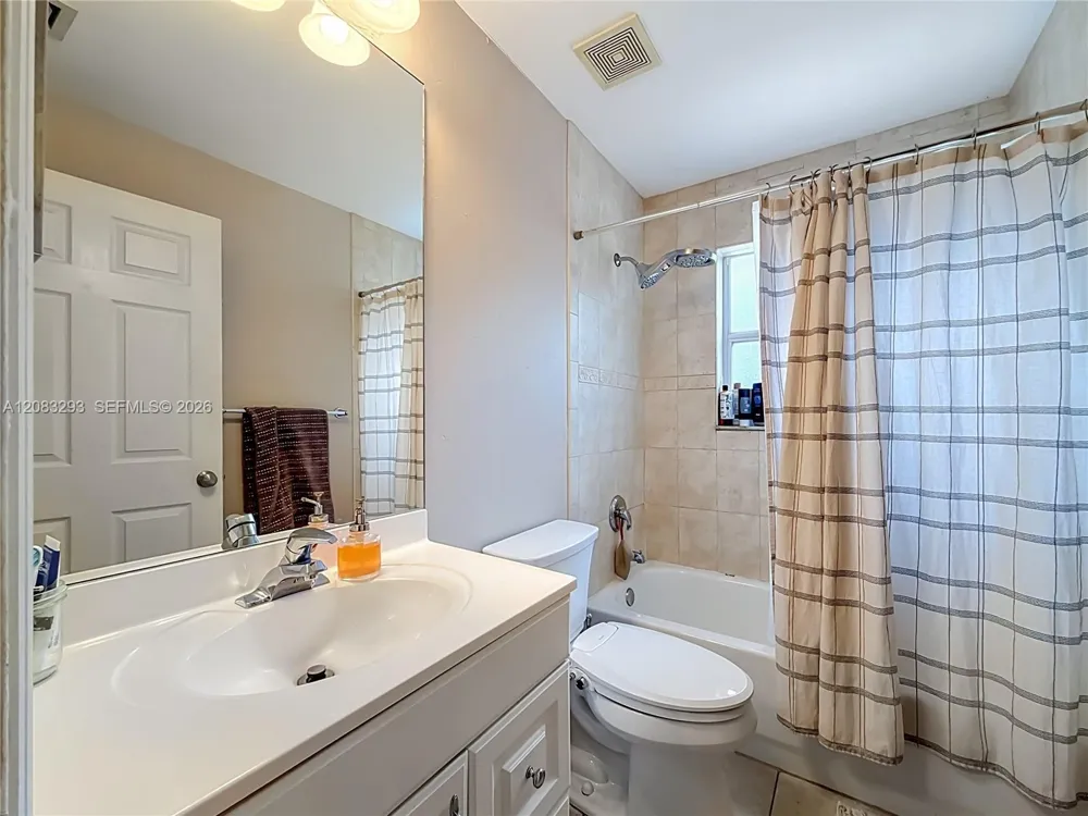 4271 NW 20th Ave Oakland Park, FL 33309