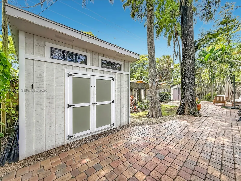 4271 NW 20th Ave Oakland Park, FL 33309