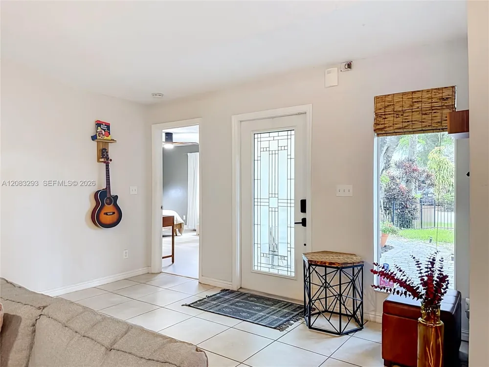 4271 NW 20th Ave Oakland Park, FL 33309