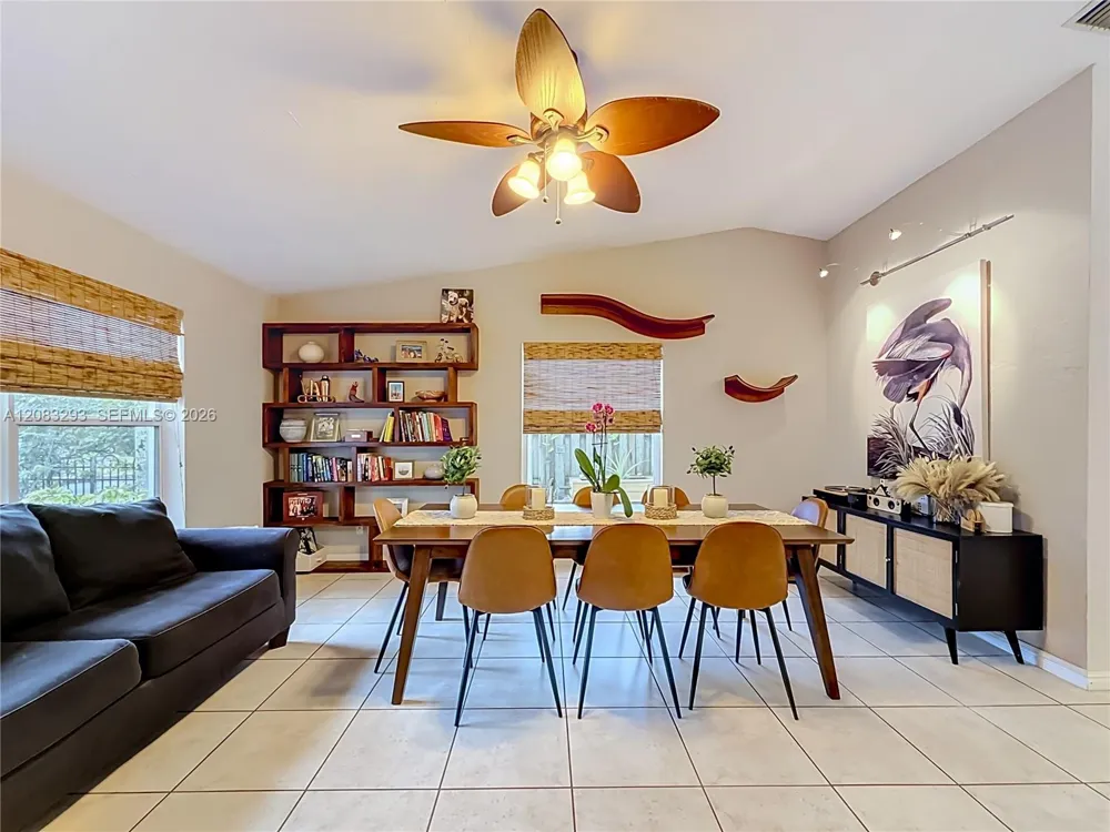 4271 NW 20th Ave Oakland Park, FL 33309