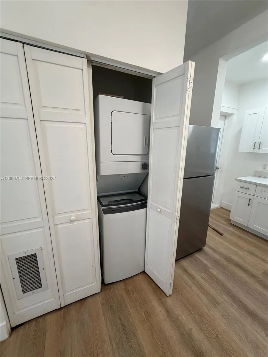 817 Tyler St #1 Hollywood, FL 33019