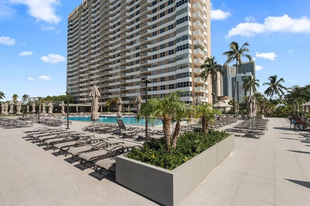 1965 S Ocean Dr #5E Hallandale Beach, FL 33009
