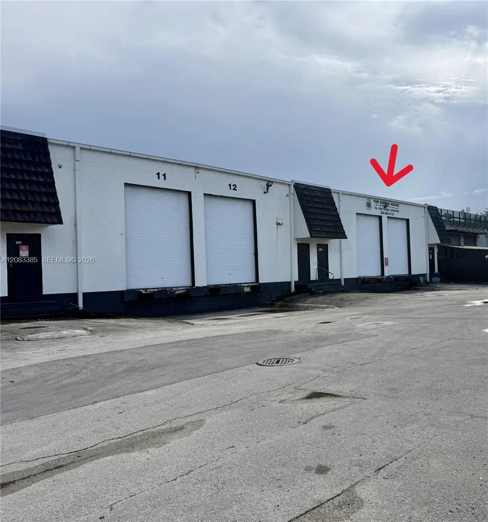 7232 NW 79th Ter Medley, FL 33166