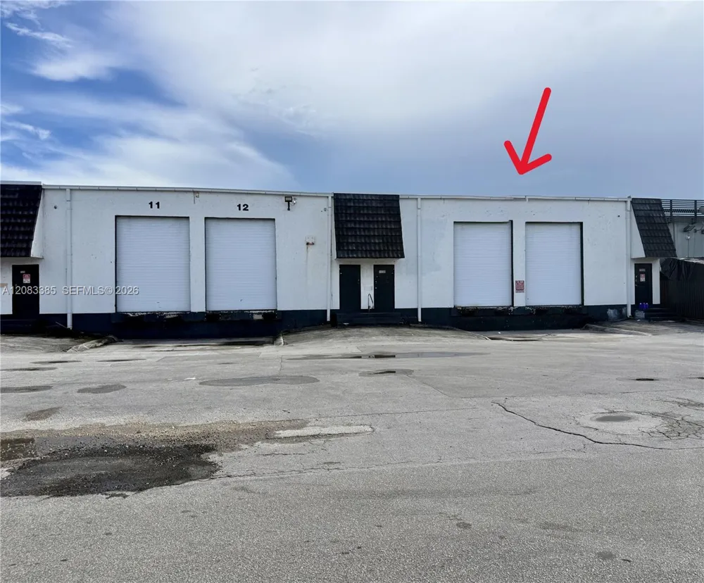 7232 NW 79th Ter Medley, FL 33166