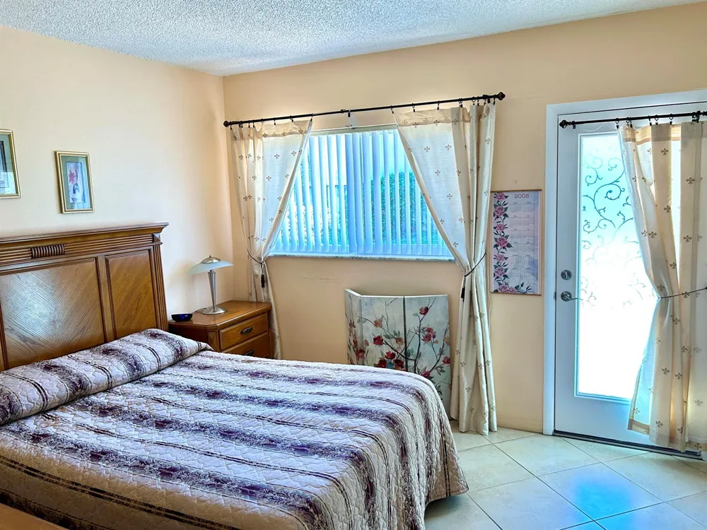 920 SW 11th Avenue #5d Hallandale Beach, FL 33009