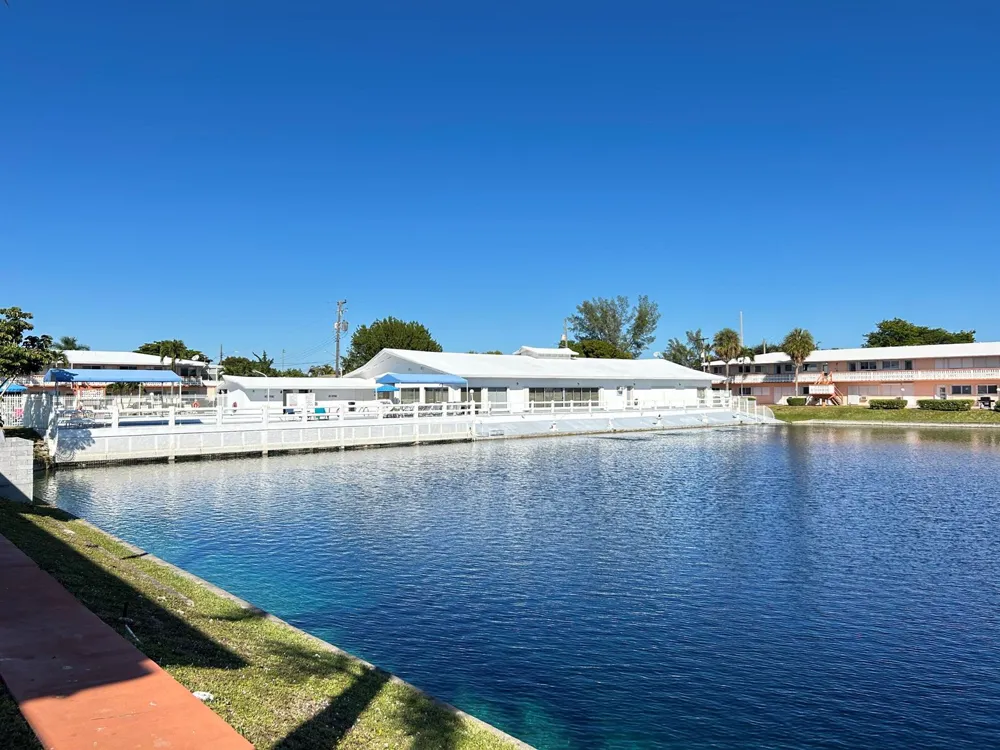 920 SW 11th Avenue #5d Hallandale Beach, FL 33009