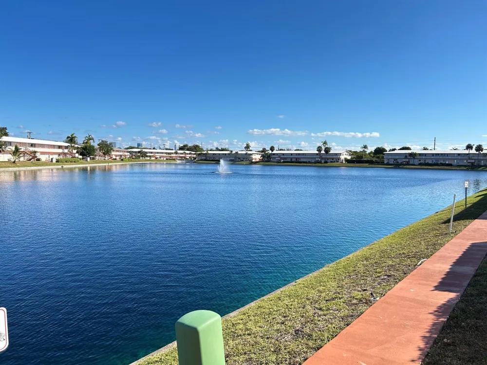 920 SW 11th Avenue #5d Hallandale Beach, FL 33009