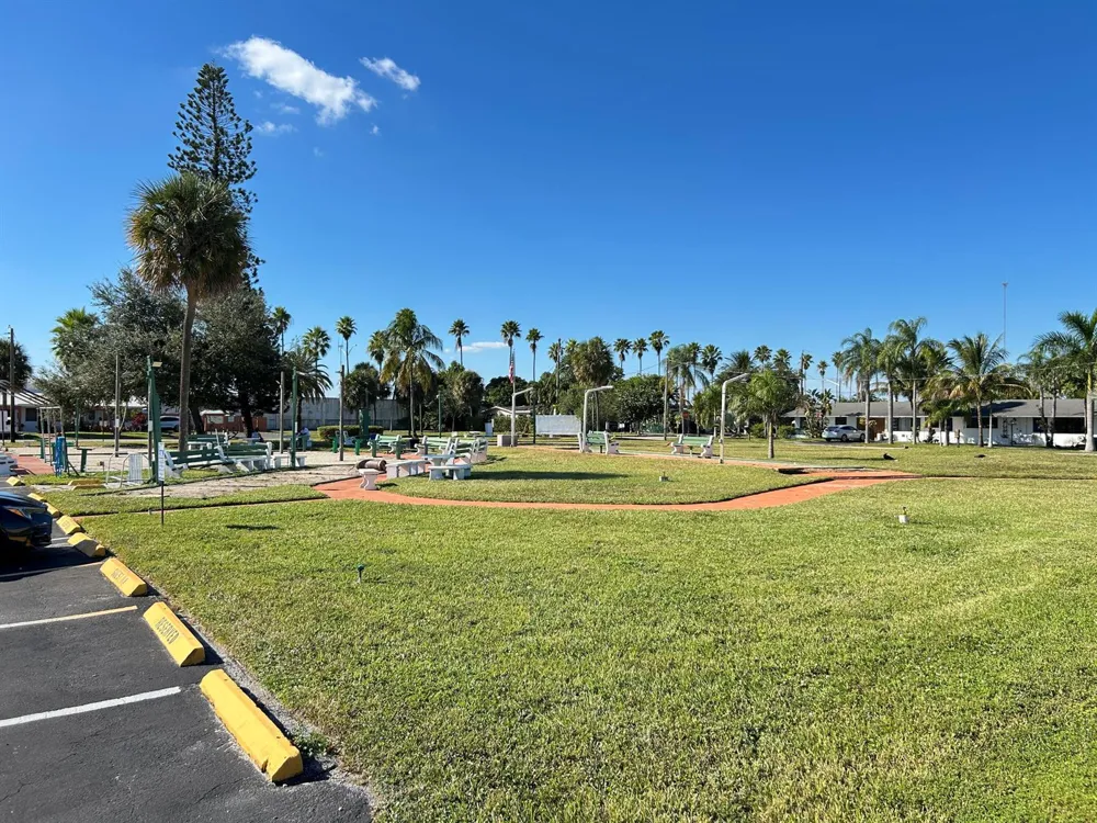 920 SW 11th Avenue #5d Hallandale Beach, FL 33009