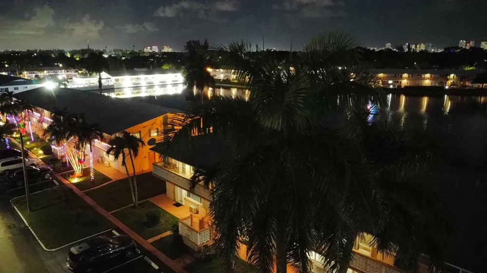 920 SW 11th Avenue #5d Hallandale Beach, FL 33009
