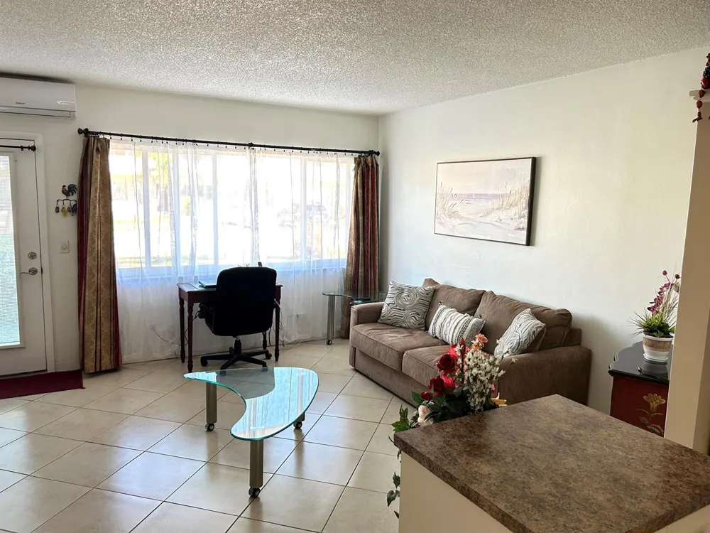 920 SW 11th Avenue #5d Hallandale Beach, FL 33009