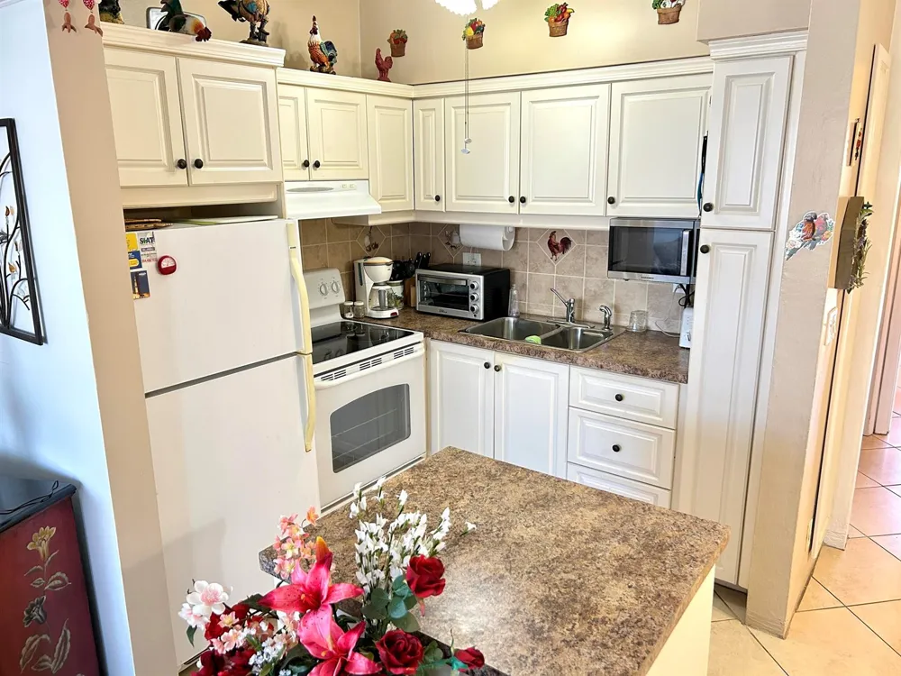 920 SW 11th Avenue #5d Hallandale Beach, FL 33009
