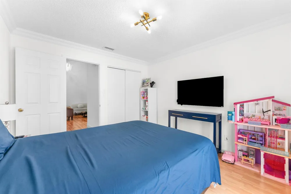6660 CANARY PALM CIRCLE Boca Raton, FL 33433