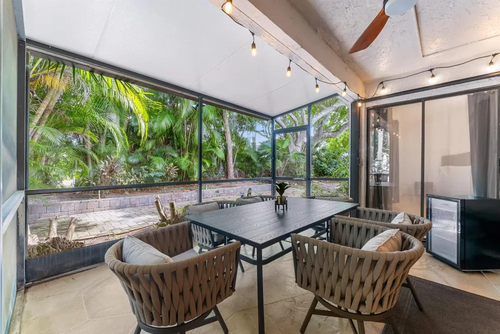 6660 CANARY PALM CIRCLE Boca Raton, FL 33433