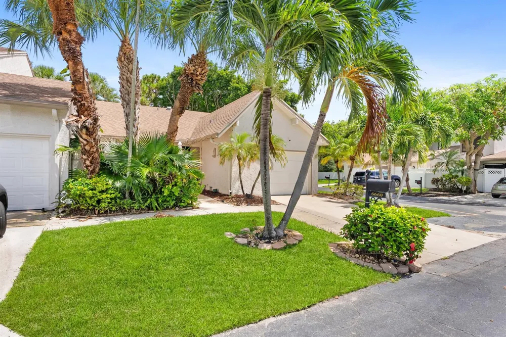6660 CANARY PALM CIRCLE Boca Raton, FL 33433