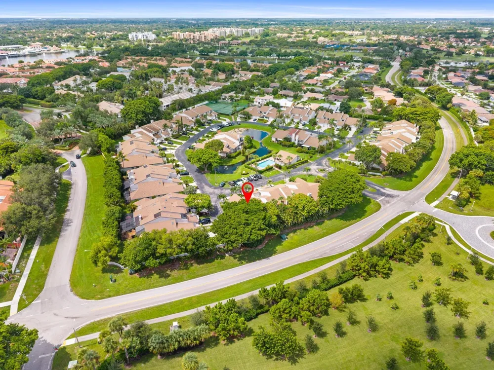 6660 CANARY PALM CIRCLE Boca Raton, FL 33433