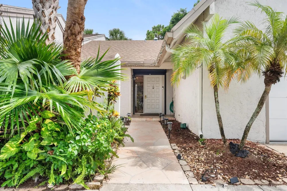 6660 CANARY PALM CIRCLE Boca Raton, FL 33433