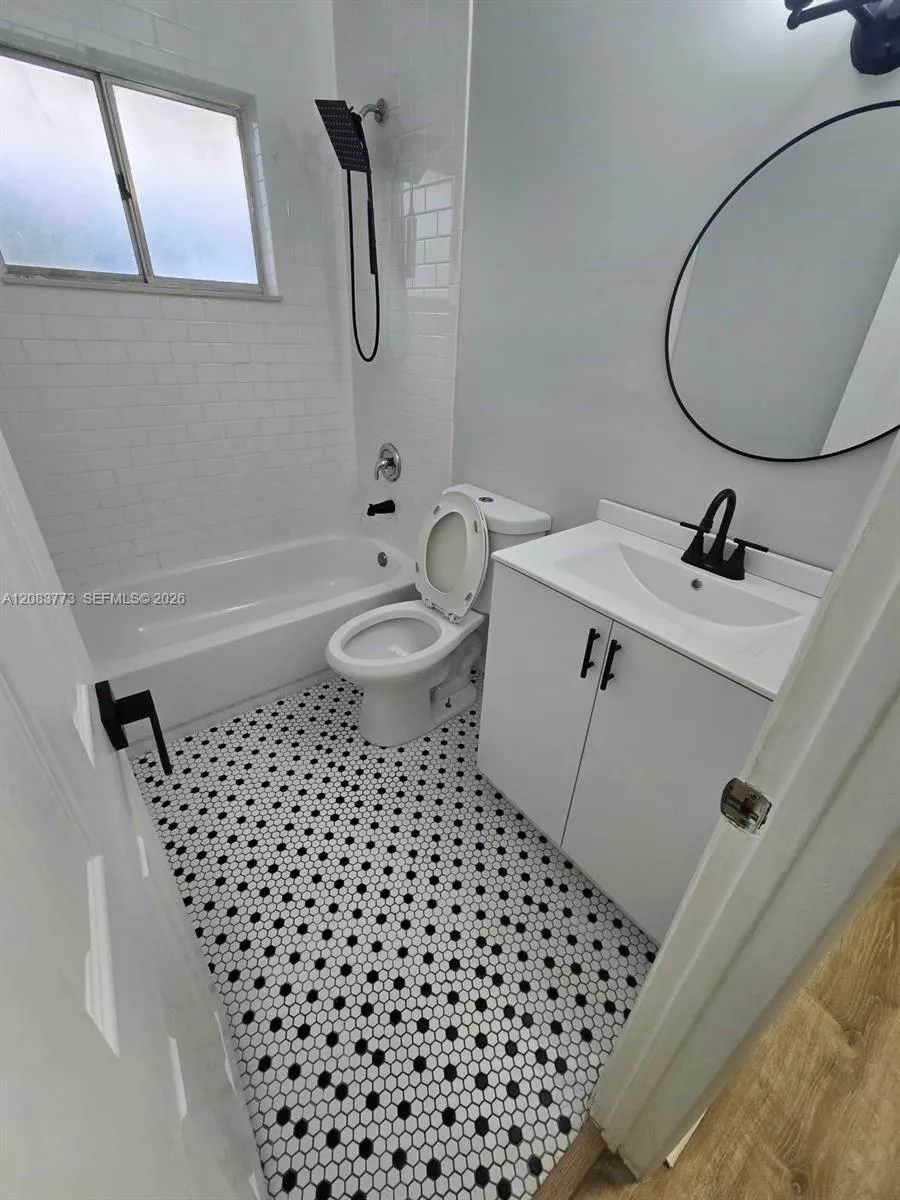 Address Not Shown Hialeah, FL 33010