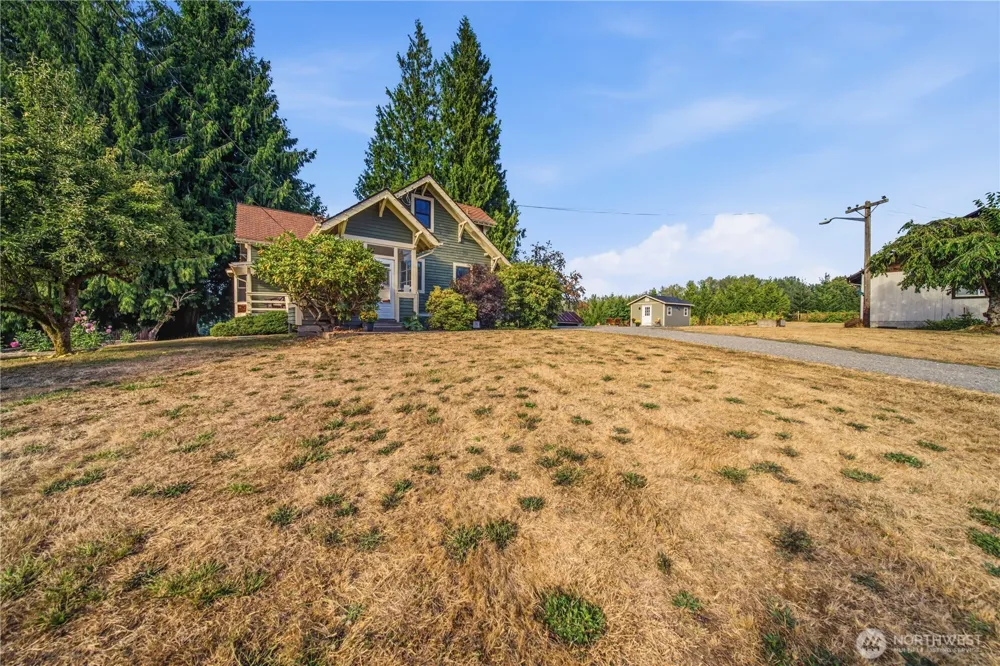 1425 210th Avenue E Lake Tapps, WA 98391