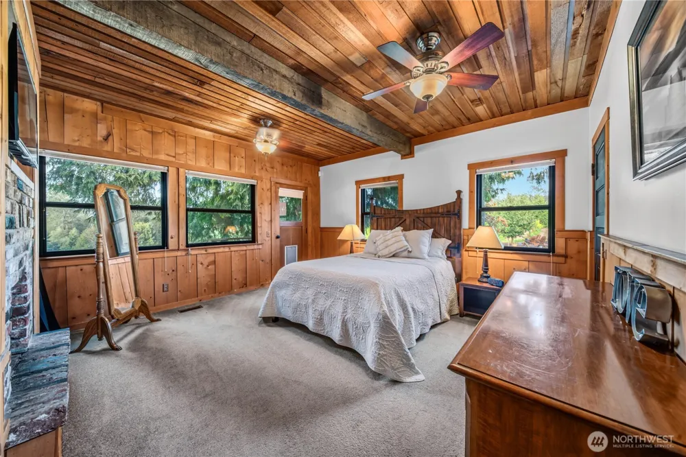 1425 210th Avenue E Lake Tapps, WA 98391