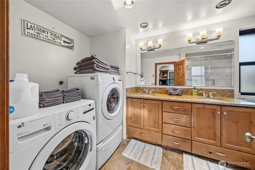 1425 210th Avenue E Lake Tapps, WA 98391
