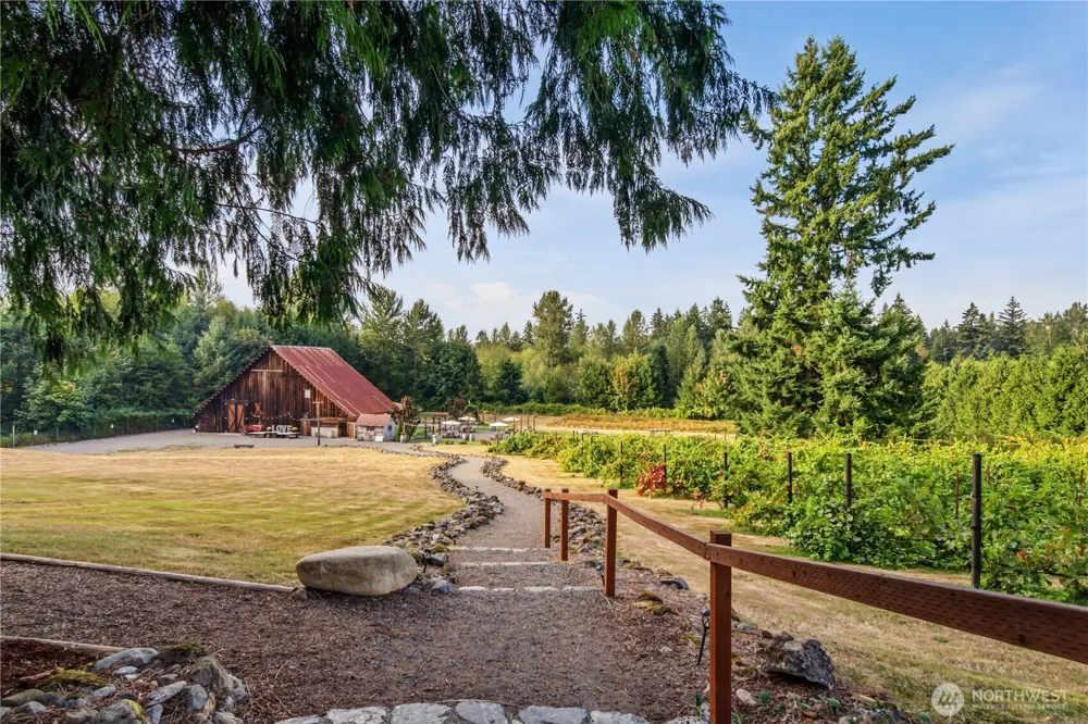 1425 210th Avenue E Lake Tapps, WA 98391